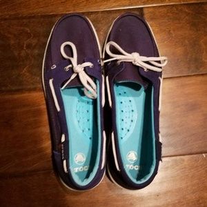 New CROCS women Walu slip on boat shoes